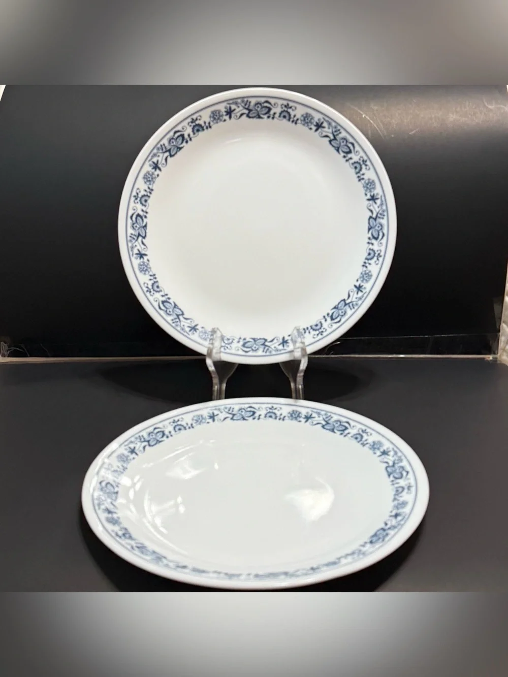 Lot Of 2 Vintage Corelle by Corning USA Old Town Blue Onion Dinner Plates 10.25”